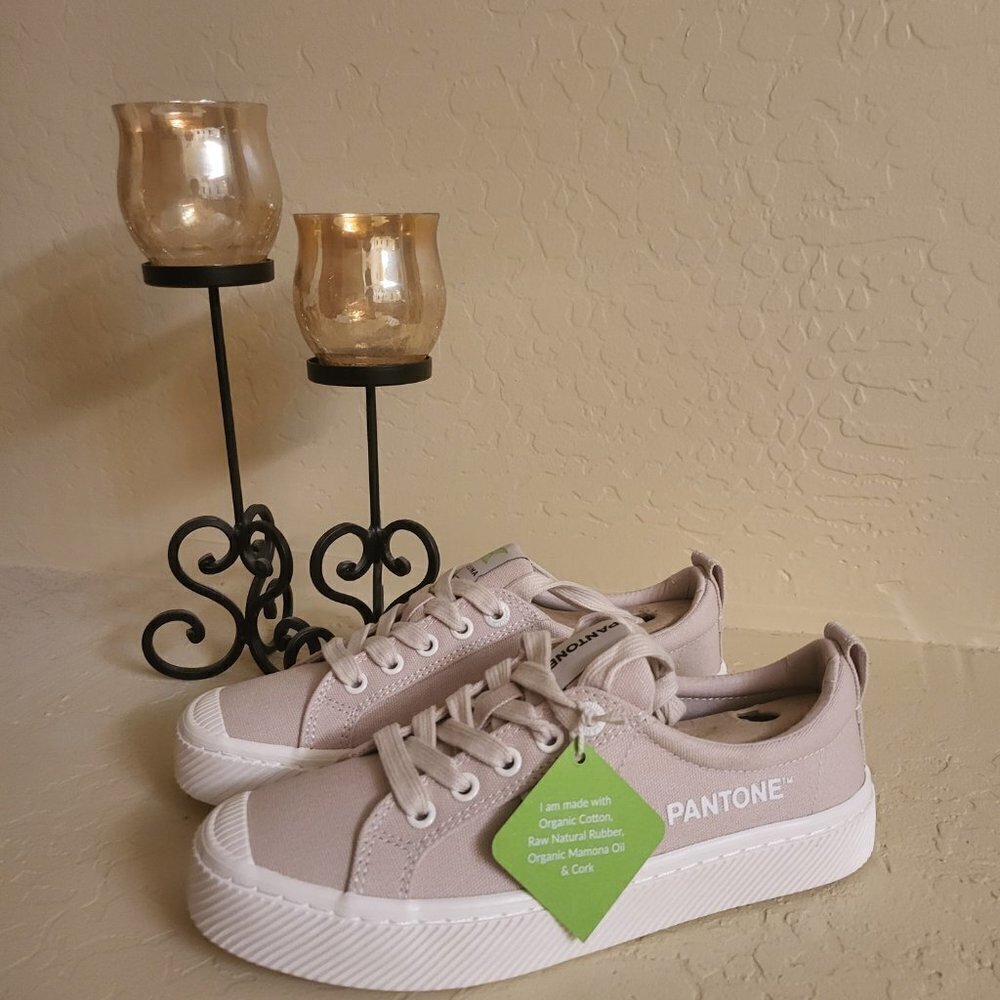 Cariuma x Pantone Sneakers OCA Low Top Beige Canvas Casual UNISEX Sz 6.5 NWT - Picture 3 of 10